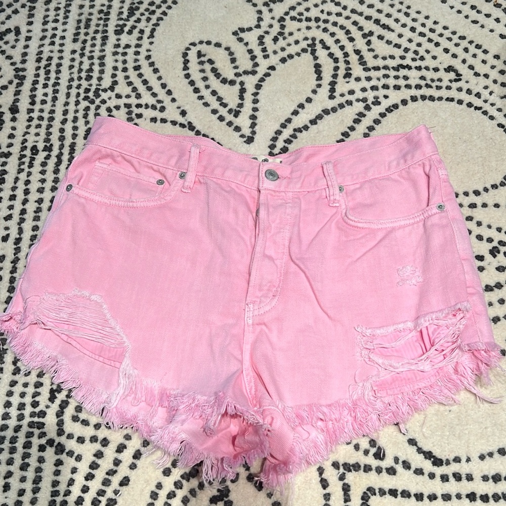 Free People pink denim shorts sz 31